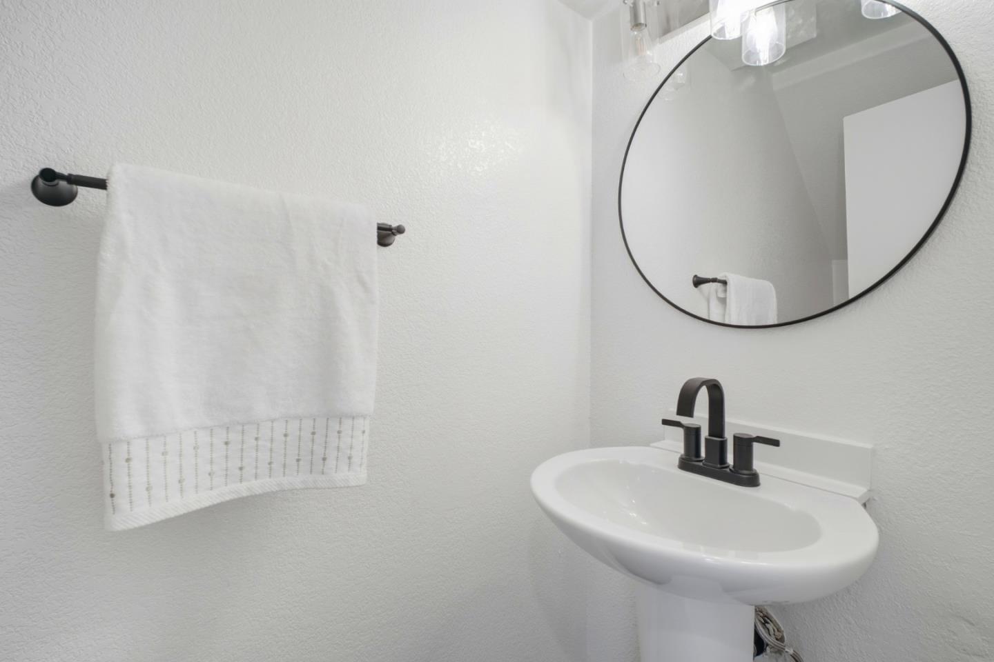 Detail Gallery Image 26 of 31 For 3950 Paul Ter, Fremont,  CA 94538 - 3 Beds | 2/1 Baths