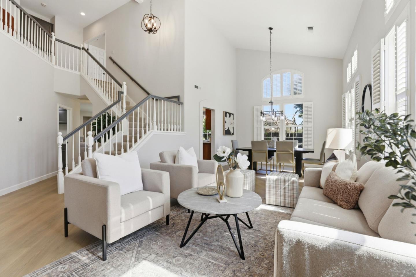 Detail Gallery Image 10 of 71 For 9212 Kestrel Ct, Gilroy,  CA 95020 - 5 Beds | 3 Baths