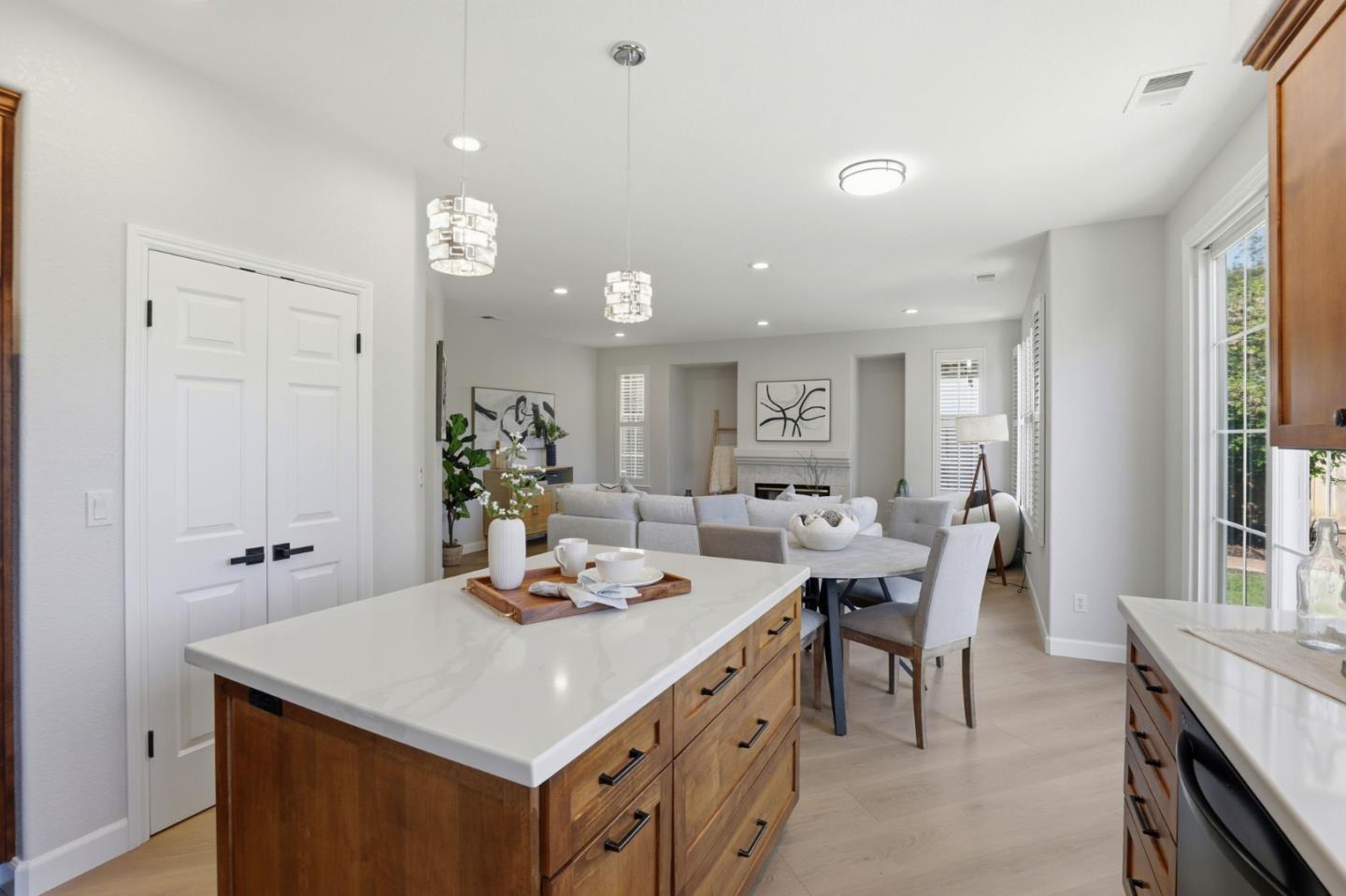 Detail Gallery Image 19 of 71 For 9212 Kestrel Ct, Gilroy,  CA 95020 - 5 Beds | 3 Baths