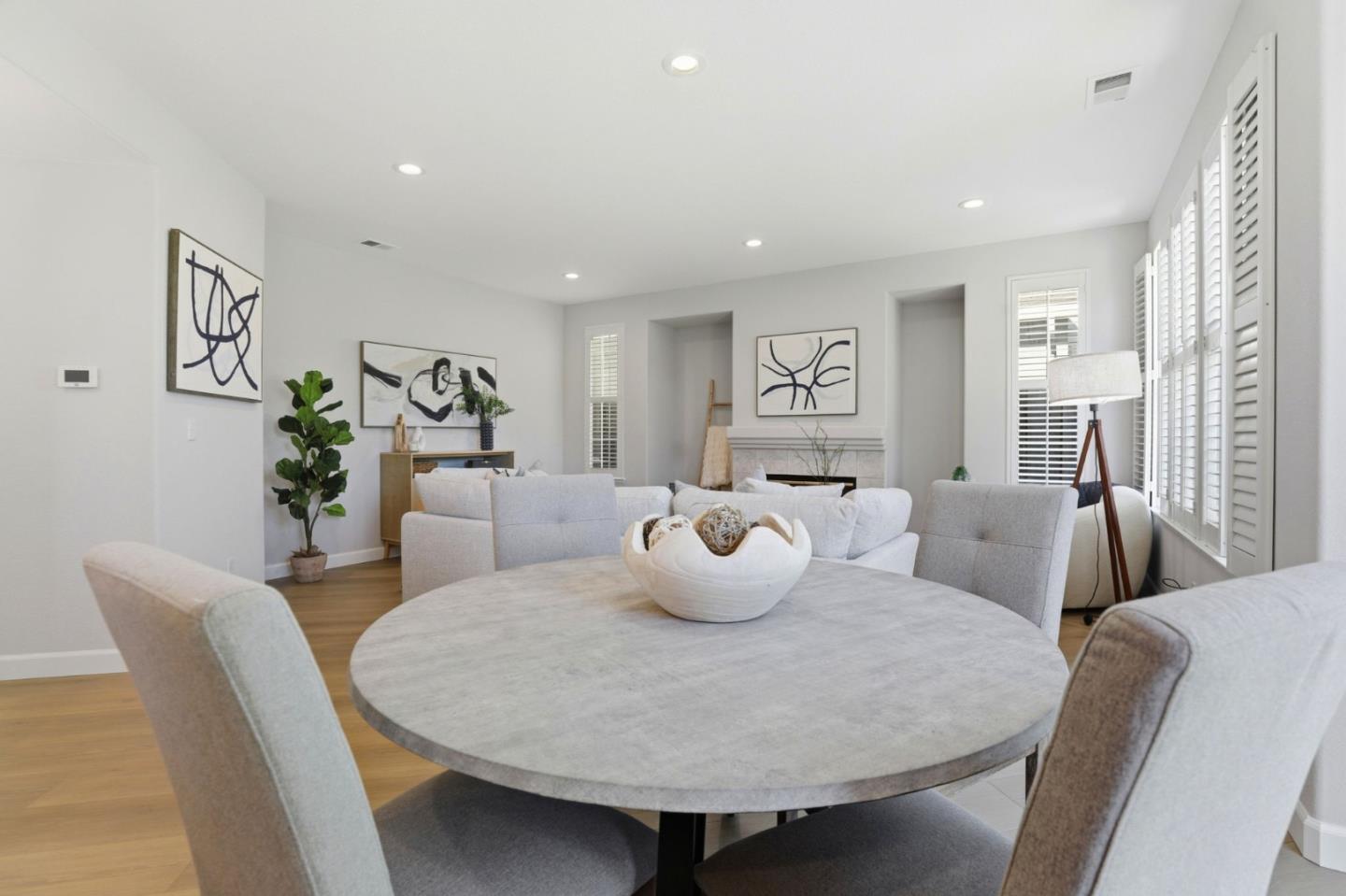 Detail Gallery Image 20 of 71 For 9212 Kestrel Ct, Gilroy,  CA 95020 - 5 Beds | 3 Baths