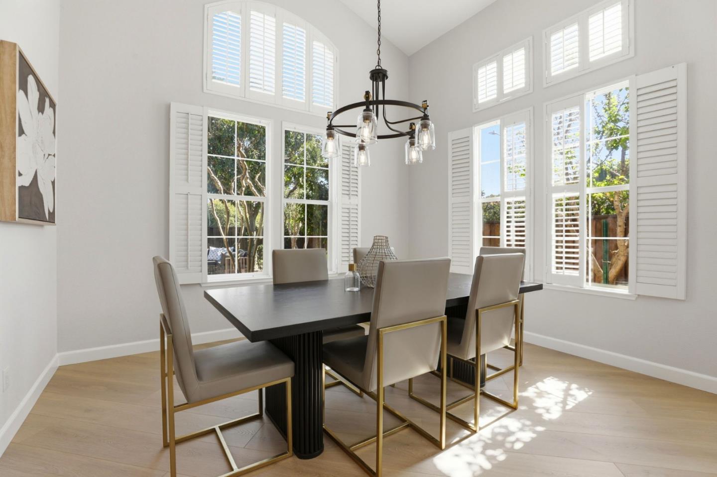 Detail Gallery Image 22 of 71 For 9212 Kestrel Ct, Gilroy,  CA 95020 - 5 Beds | 3 Baths