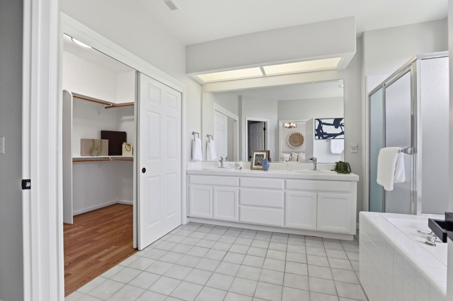 Detail Gallery Image 39 of 71 For 9212 Kestrel Ct, Gilroy,  CA 95020 - 5 Beds | 3 Baths