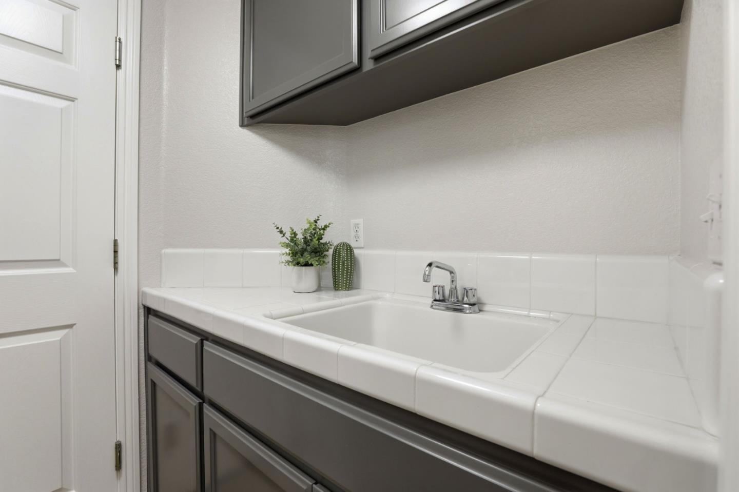 Detail Gallery Image 43 of 71 For 9212 Kestrel Ct, Gilroy,  CA 95020 - 5 Beds | 3 Baths