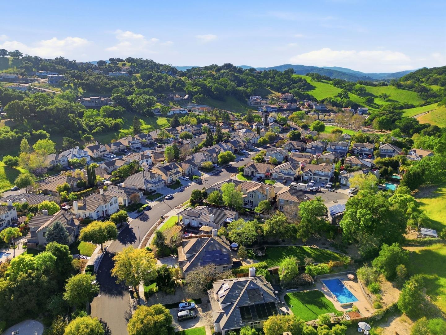 Detail Gallery Image 66 of 71 For 9212 Kestrel Ct, Gilroy,  CA 95020 - 5 Beds | 3 Baths