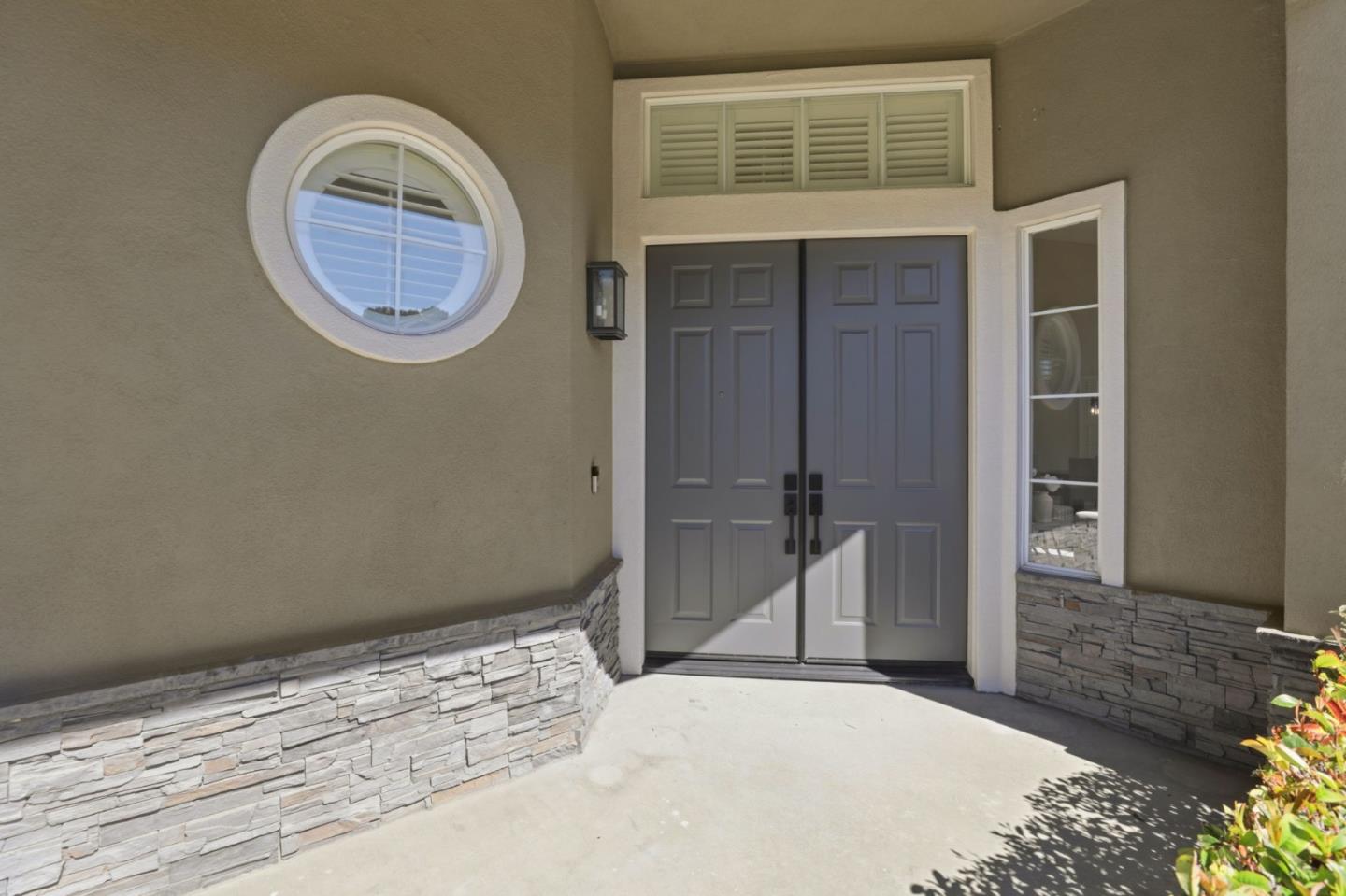 Detail Gallery Image 7 of 71 For 9212 Kestrel Ct, Gilroy,  CA 95020 - 5 Beds | 3 Baths