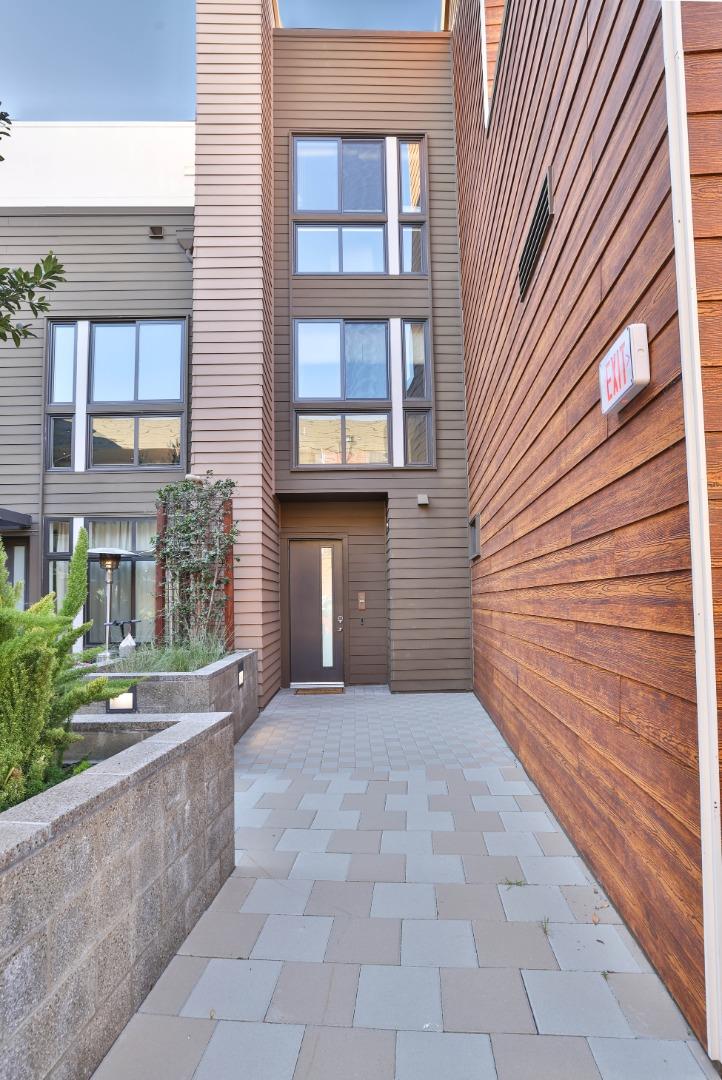 Detail Gallery Image 21 of 29 For 3768 Capitol Ave 307b,  Fremont,  CA 94538 - 4 Beds | 3/1 Baths