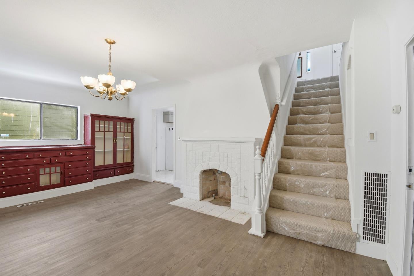 Detail Gallery Image 11 of 44 For 3918 High St, Oakland,  CA 94619 - 4 Beds | 3 Baths