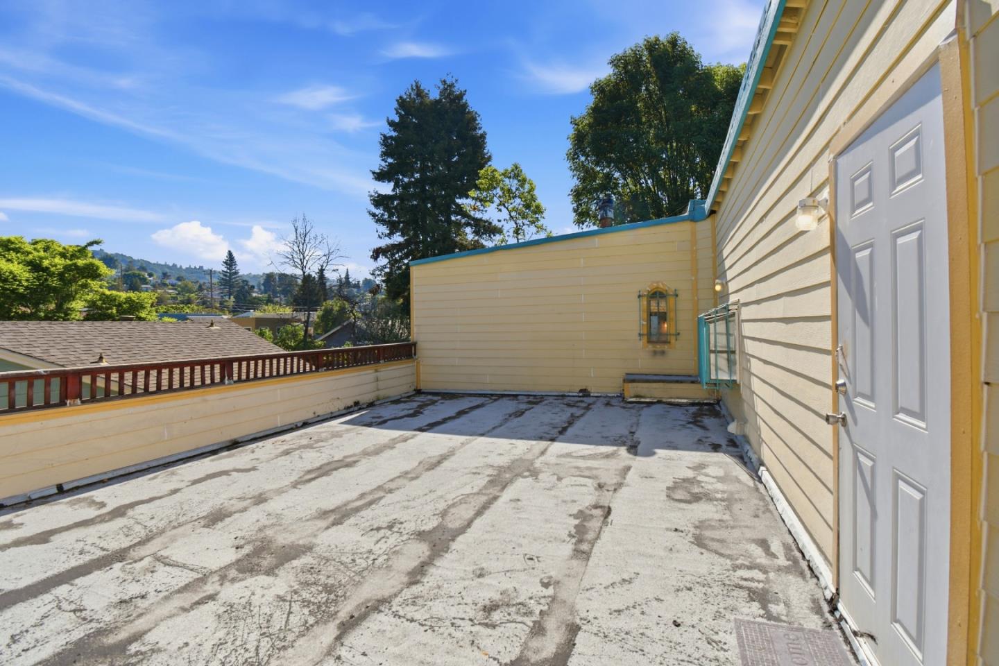 Detail Gallery Image 39 of 44 For 3918 High St, Oakland,  CA 94619 - 4 Beds | 3 Baths