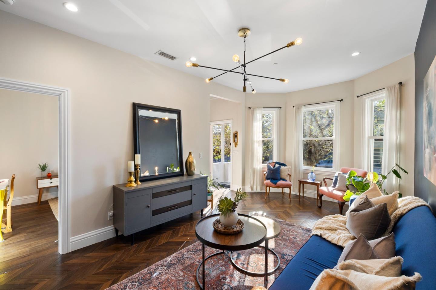 Detail Gallery Image 13 of 73 For 727 Andover St, San Francisco,  CA 94110 - 3 Beds | 3 Baths