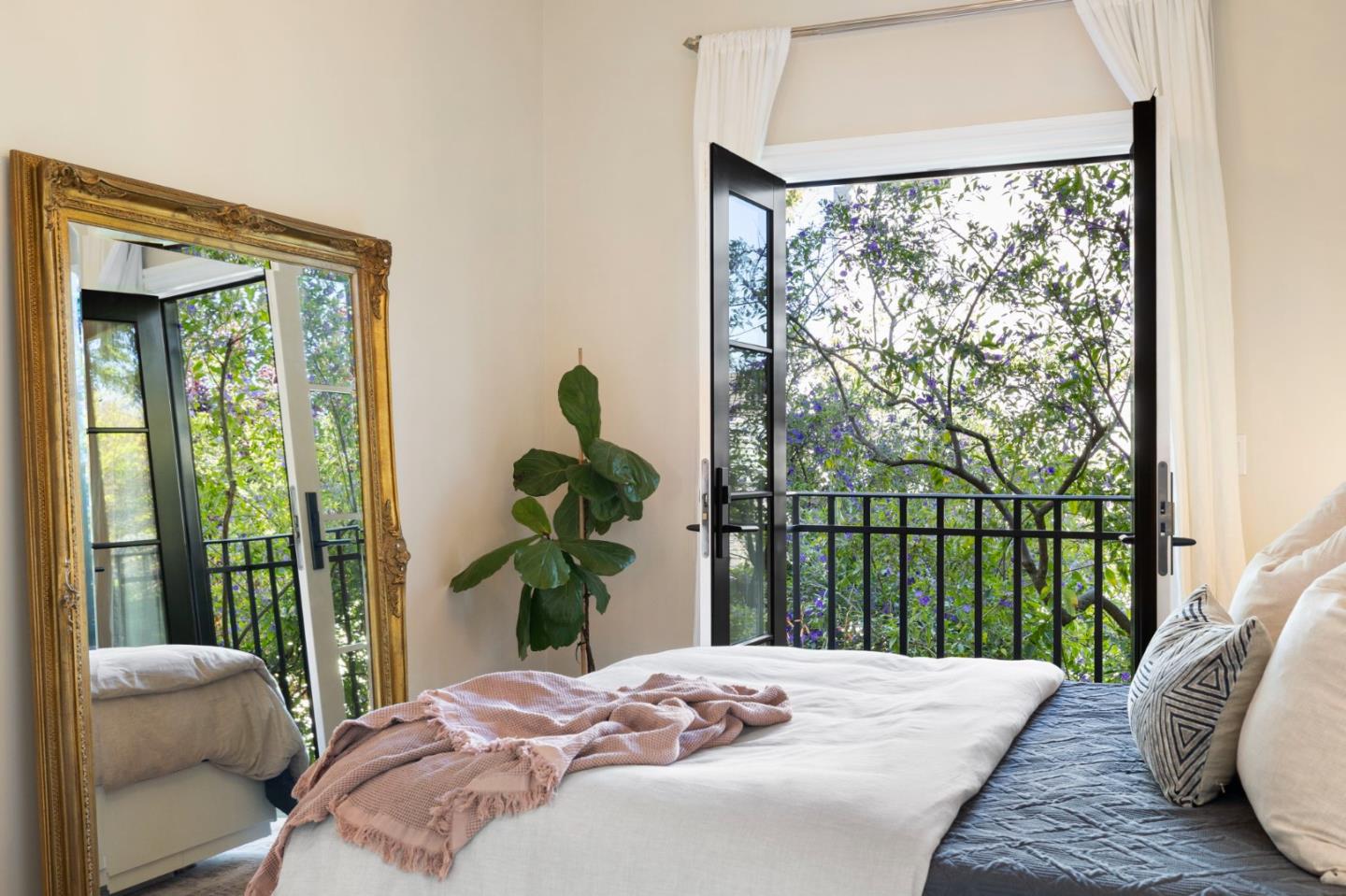 Detail Gallery Image 26 of 73 For 727 Andover St, San Francisco,  CA 94110 - 3 Beds | 3 Baths