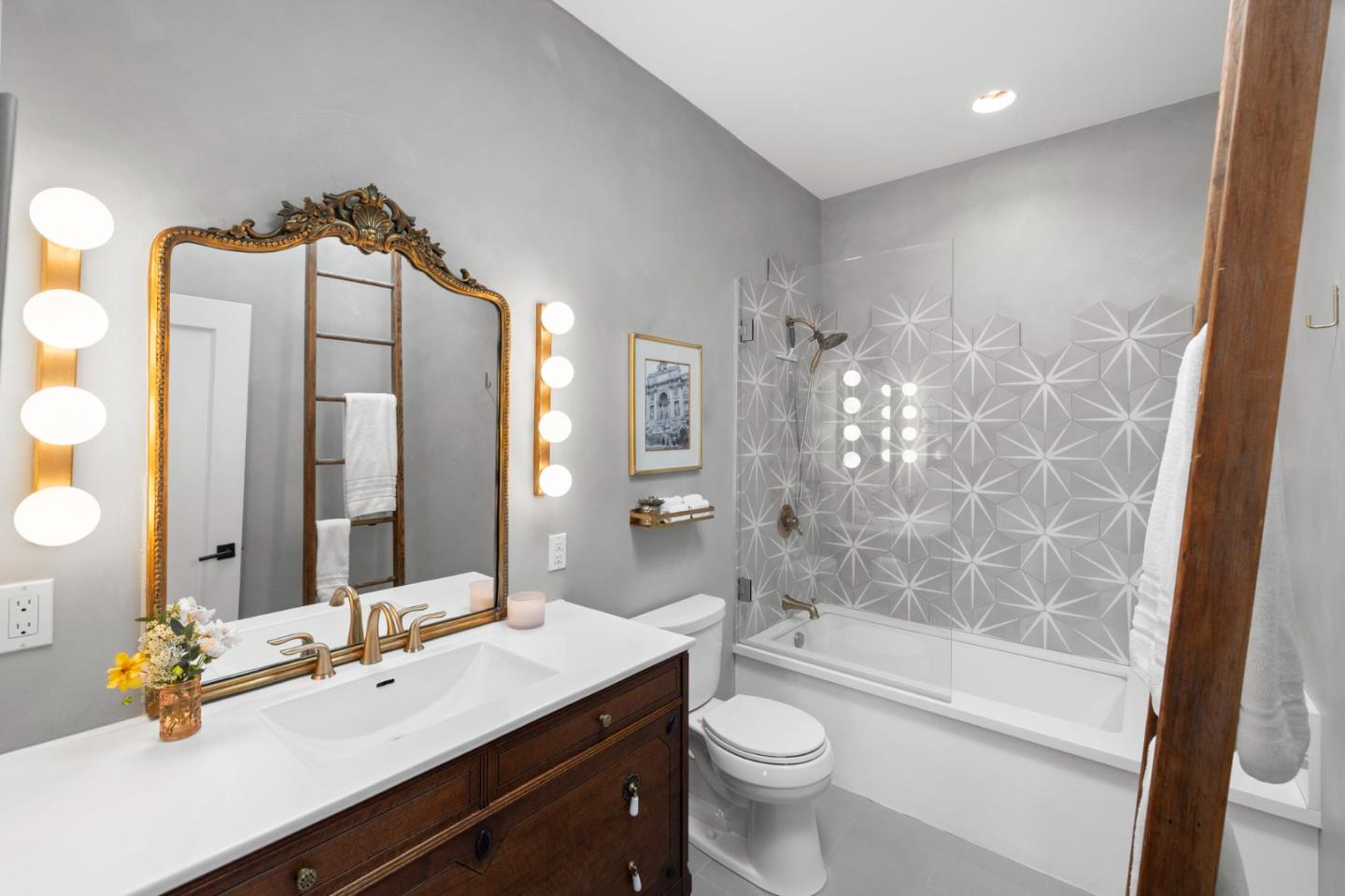 Detail Gallery Image 27 of 73 For 727 Andover St, San Francisco,  CA 94110 - 3 Beds | 3 Baths