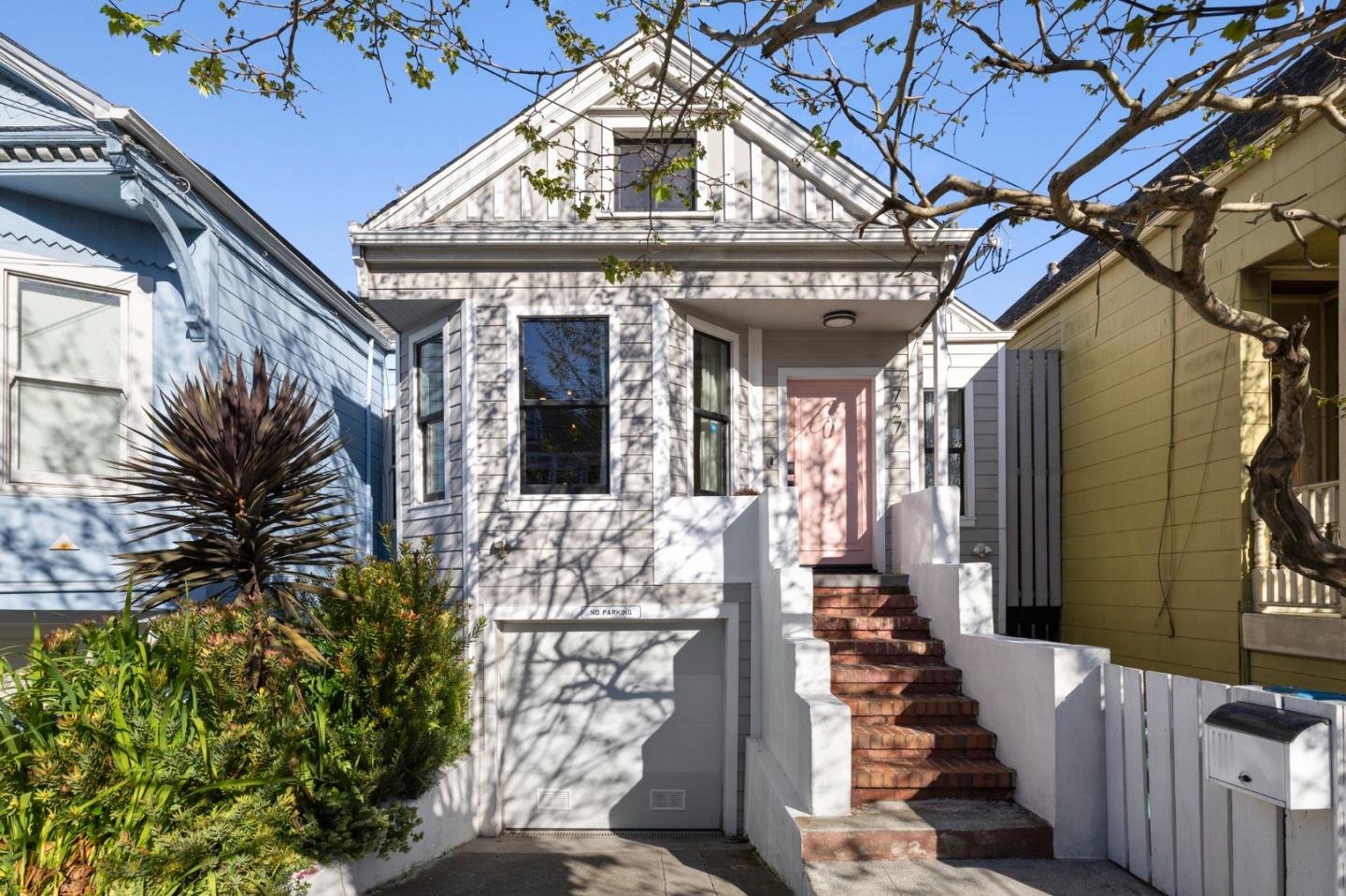 Detail Gallery Image 5 of 73 For 727 Andover St, San Francisco,  CA 94110 - 3 Beds | 3 Baths