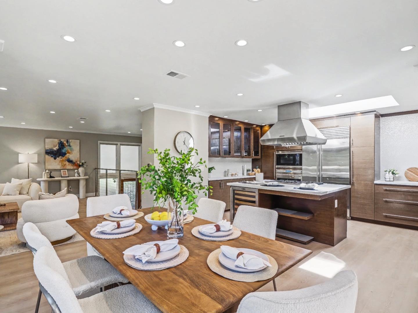 Detail Gallery Image 17 of 60 For 39 Colorados Dr, Millbrae,  CA 94030 - 5 Beds | 3 Baths