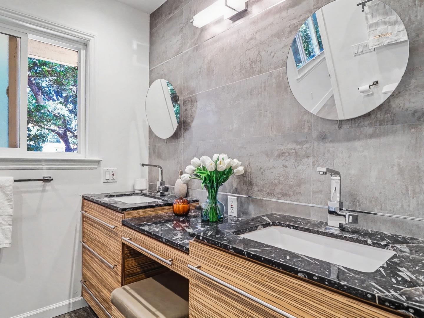 Detail Gallery Image 22 of 60 For 39 Colorados Dr, Millbrae,  CA 94030 - 5 Beds | 3 Baths