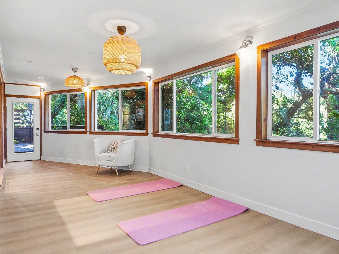 Detail Gallery Image 30 of 60 For 39 Colorados Dr, Millbrae,  CA 94030 - 5 Beds | 3 Baths