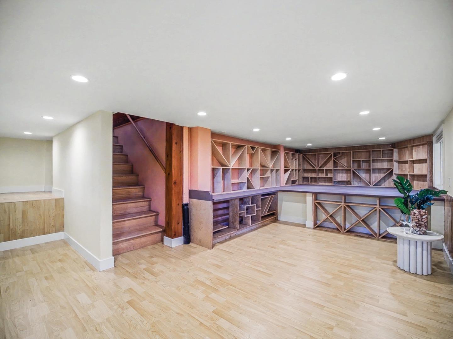 Detail Gallery Image 31 of 60 For 39 Colorados Dr, Millbrae,  CA 94030 - 5 Beds | 3 Baths