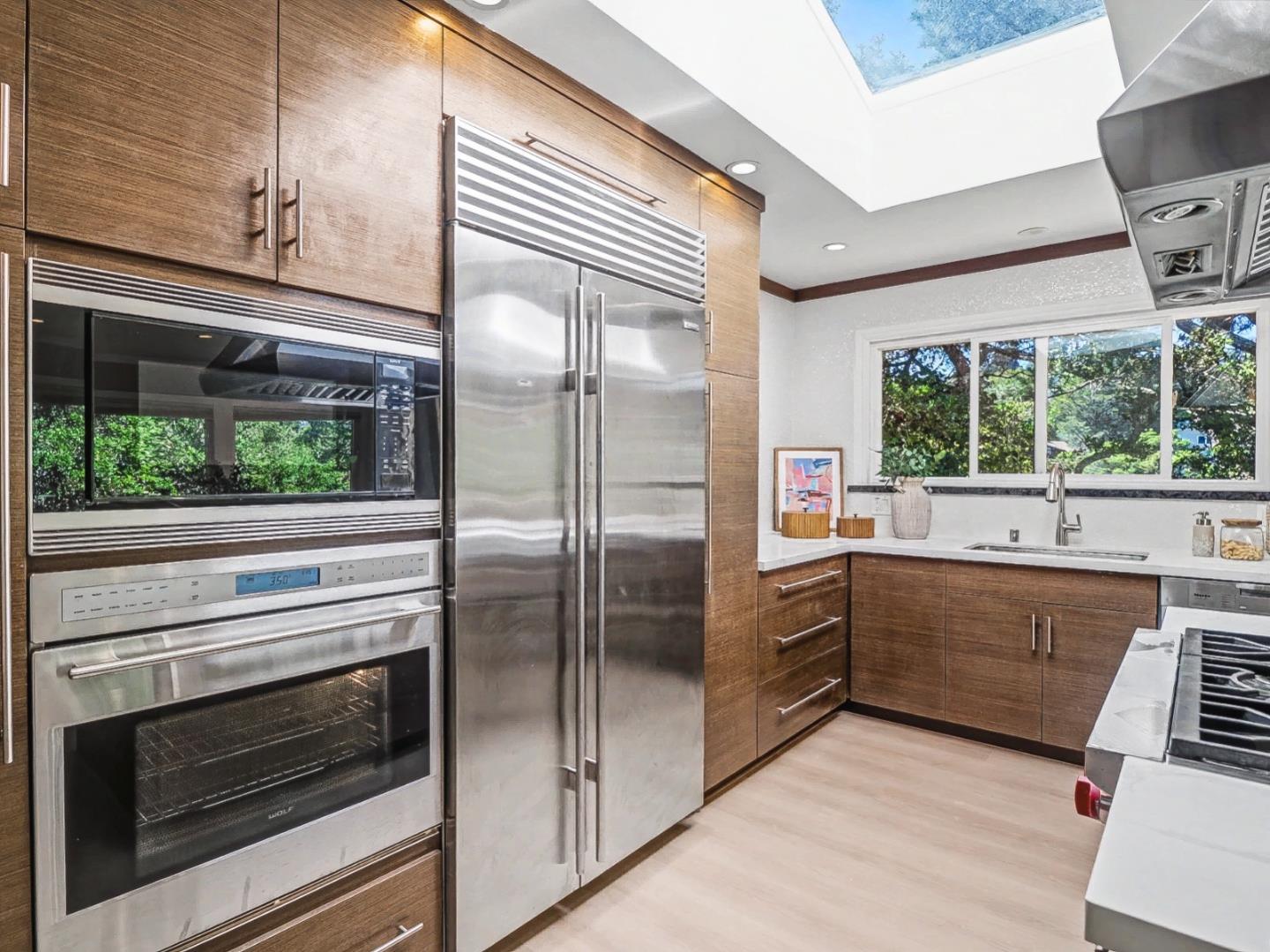 Detail Gallery Image 9 of 60 For 39 Colorados Dr, Millbrae,  CA 94030 - 5 Beds | 3 Baths