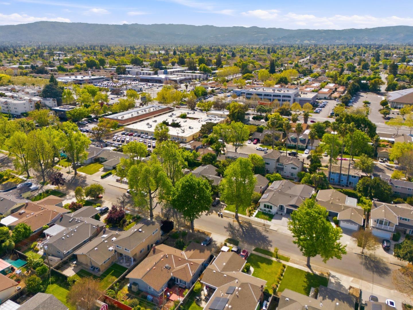 Detail Gallery Image 44 of 46 For Castlemont Ave, San Jose,  CA 95128 - 3 Beds | 2 Baths