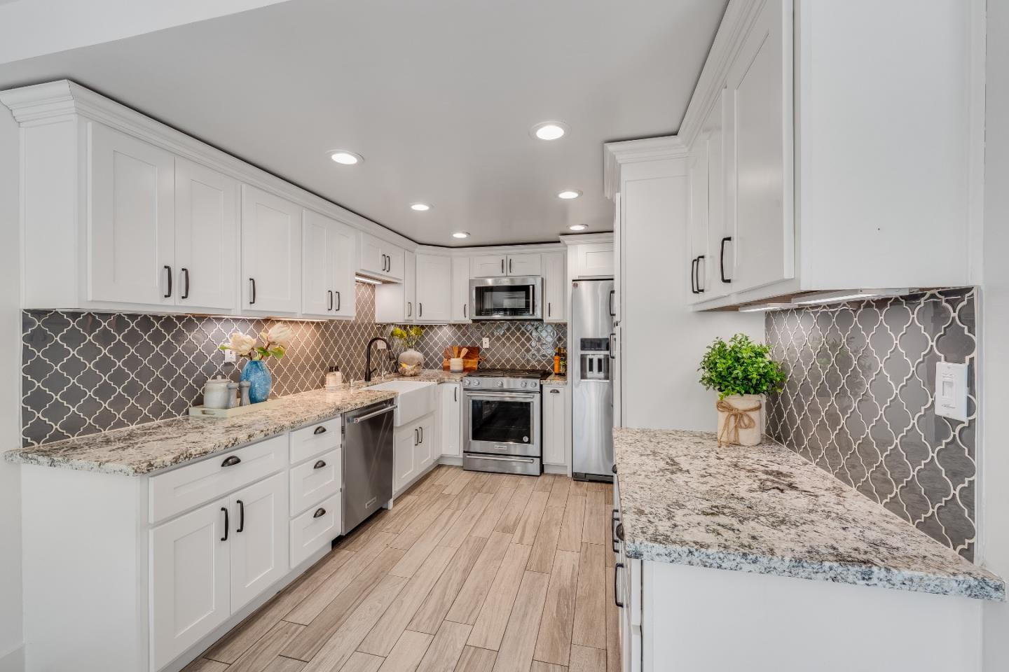 Detail Gallery Image 12 of 32 For 536 Clardy Pl, San Jose,  CA 95117 - 3 Beds | 2/1 Baths