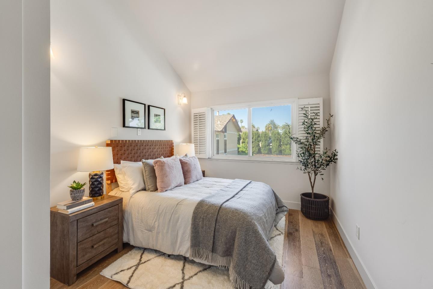 Detail Gallery Image 23 of 32 For 536 Clardy Pl, San Jose,  CA 95117 - 3 Beds | 2/1 Baths