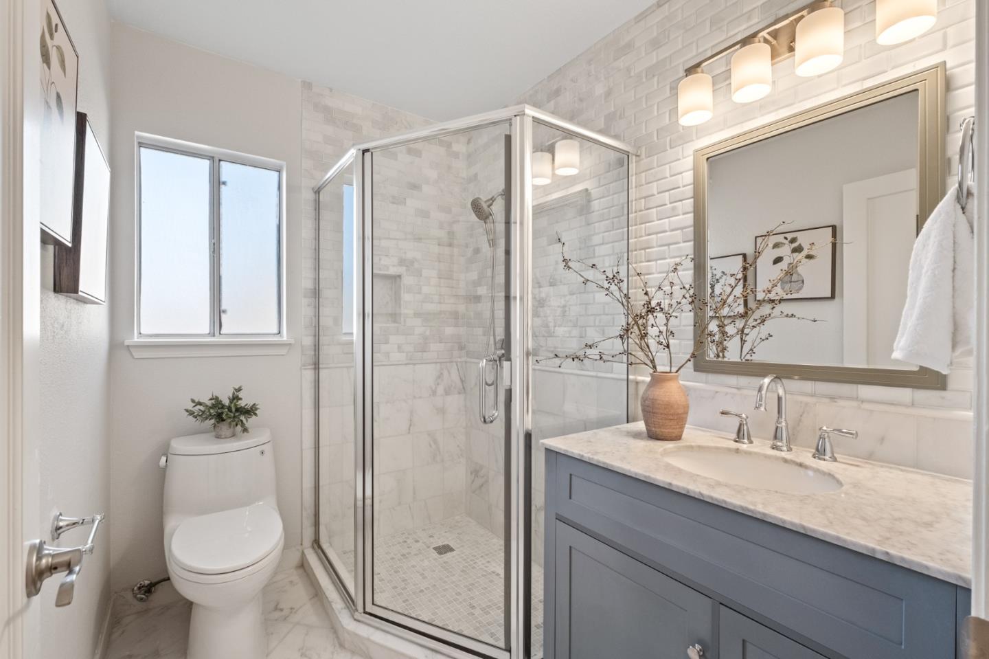 Detail Gallery Image 23 of 41 For 1709 Hillman Ave, Belmont,  CA 94002 - 3 Beds | 2/1 Baths