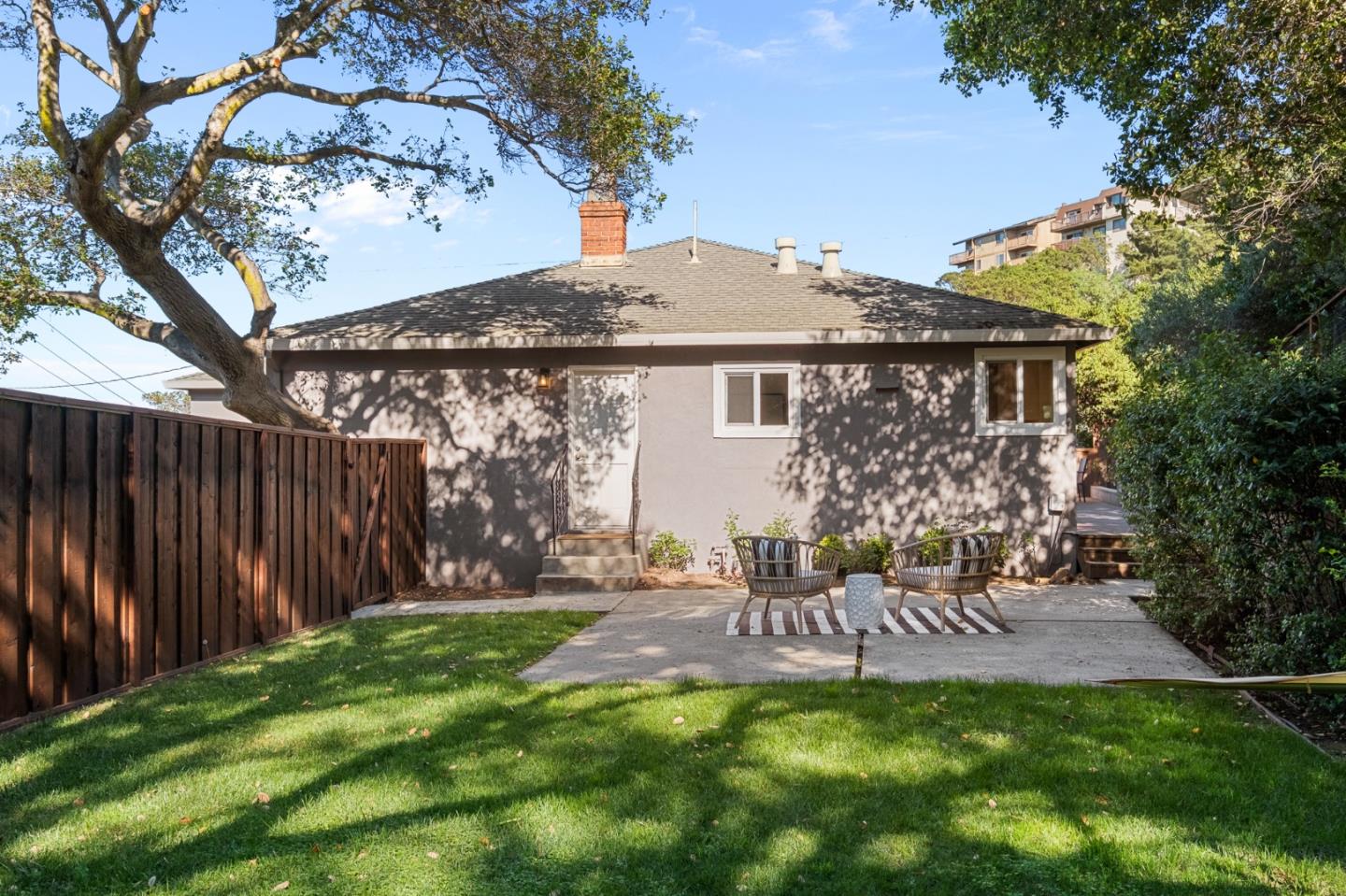 Detail Gallery Image 26 of 41 For 1709 Hillman Ave, Belmont,  CA 94002 - 3 Beds | 2/1 Baths