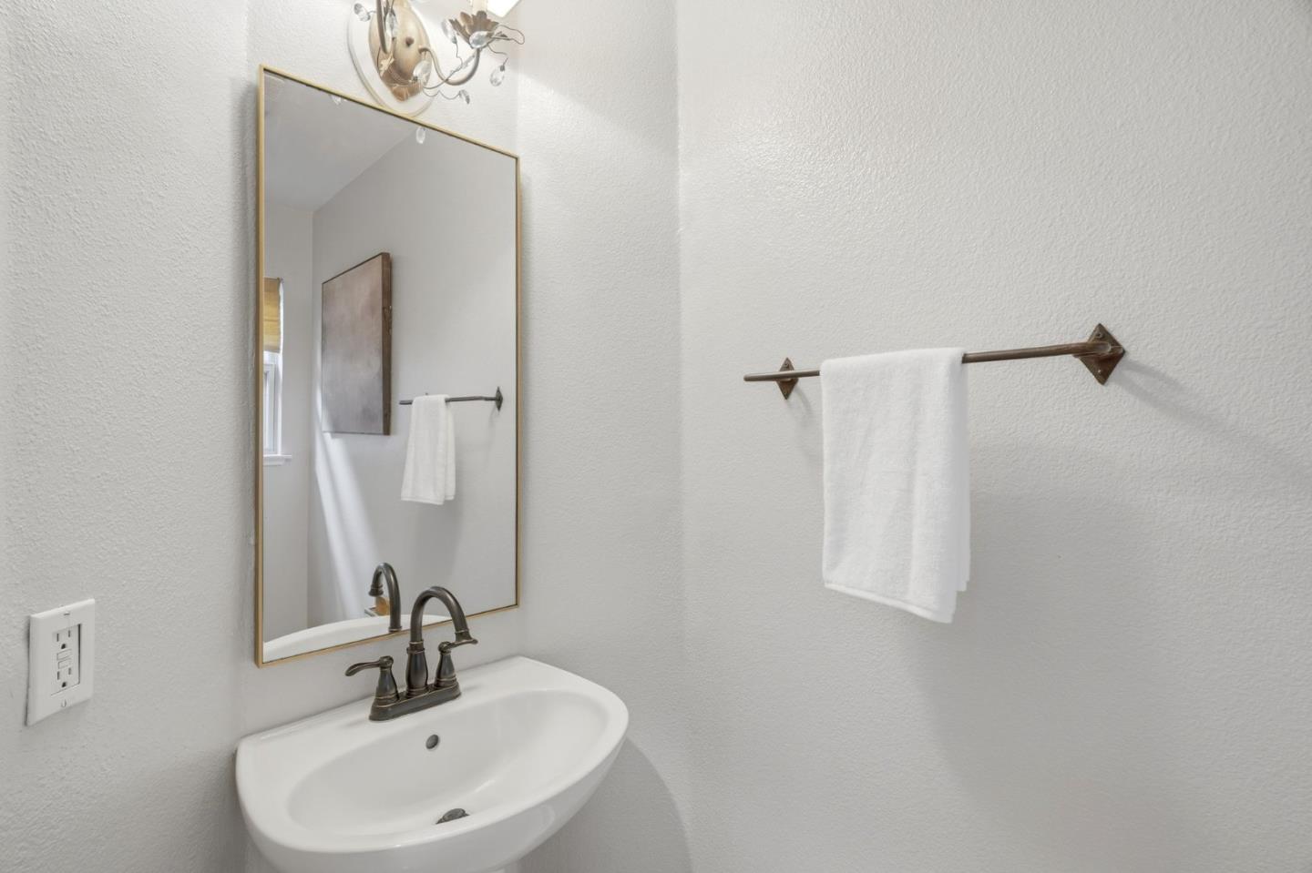 Detail Gallery Image 20 of 43 For 162 Maggi Ct, Los Gatos,  CA 95032 - 3 Beds | 2/1 Baths