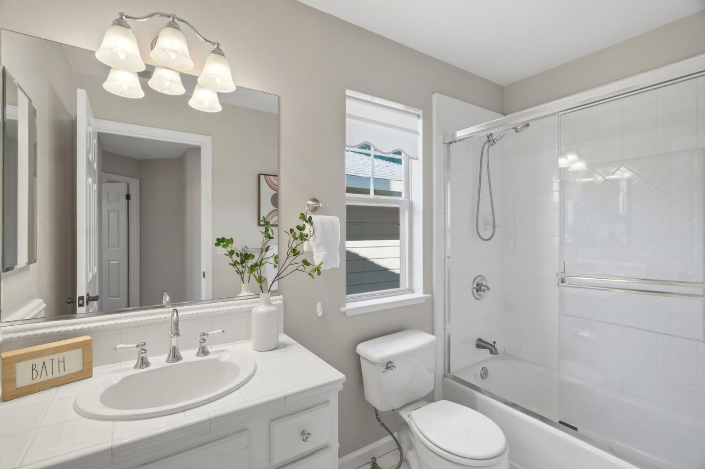 Detail Gallery Image 21 of 43 For 162 Maggi Ct, Los Gatos,  CA 95032 - 3 Beds | 2/1 Baths