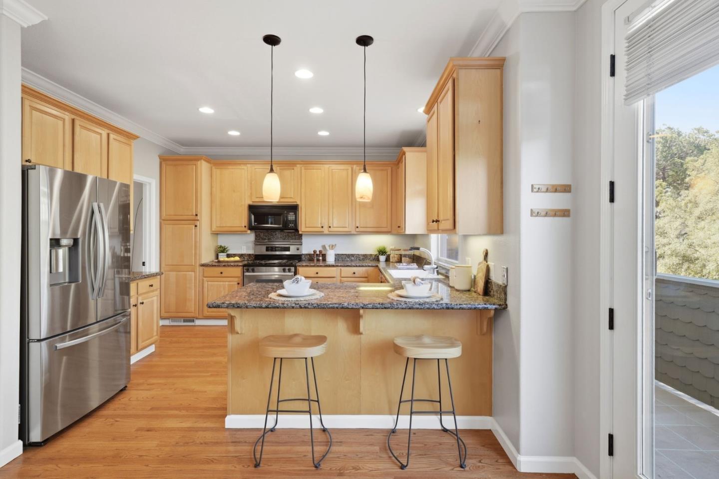 Detail Gallery Image 9 of 43 For 162 Maggi Ct, Los Gatos,  CA 95032 - 3 Beds | 2/1 Baths