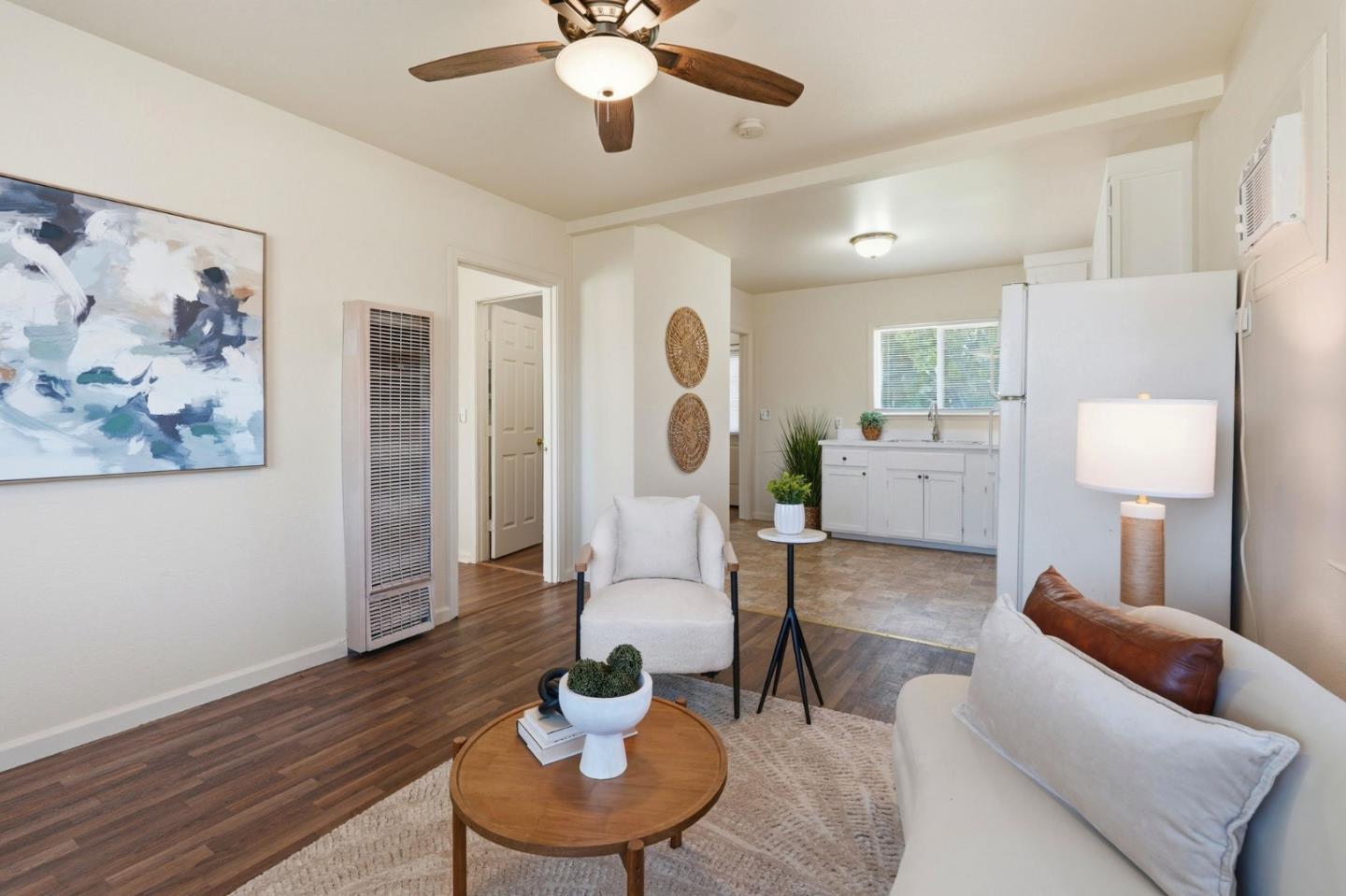 Detail Gallery Image 10 of 35 For 411 Bothun Rd, Turlock,  CA 95380 - 1 Beds | 1 Baths