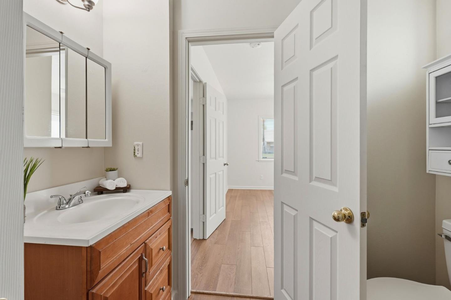 Detail Gallery Image 24 of 35 For 411 Bothun Rd, Turlock,  CA 95380 - 1 Beds | 1 Baths