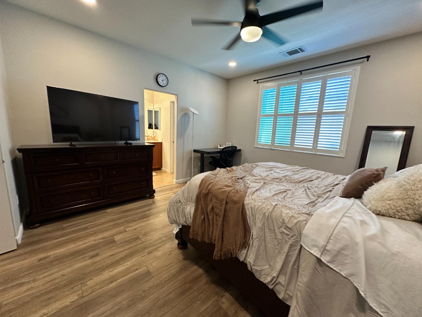 Detail Gallery Image 16 of 38 For 900 Old Oak Ln #3,  Hayward,  CA 94541 - 3 Beds | 2/1 Baths