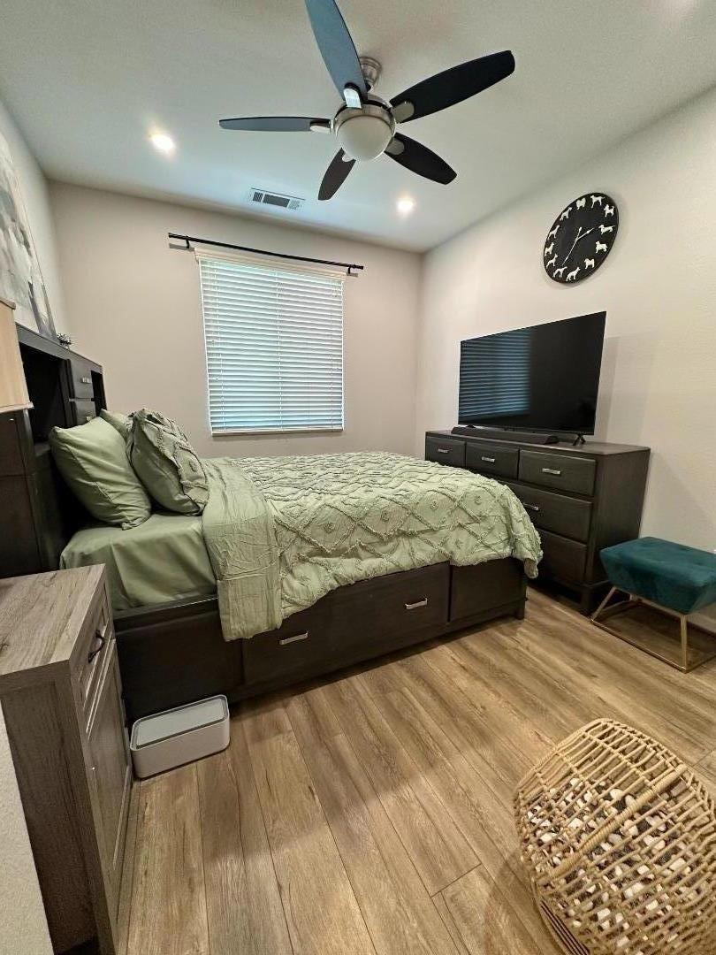 Detail Gallery Image 18 of 38 For 900 Old Oak Ln #3,  Hayward,  CA 94541 - 3 Beds | 2/1 Baths