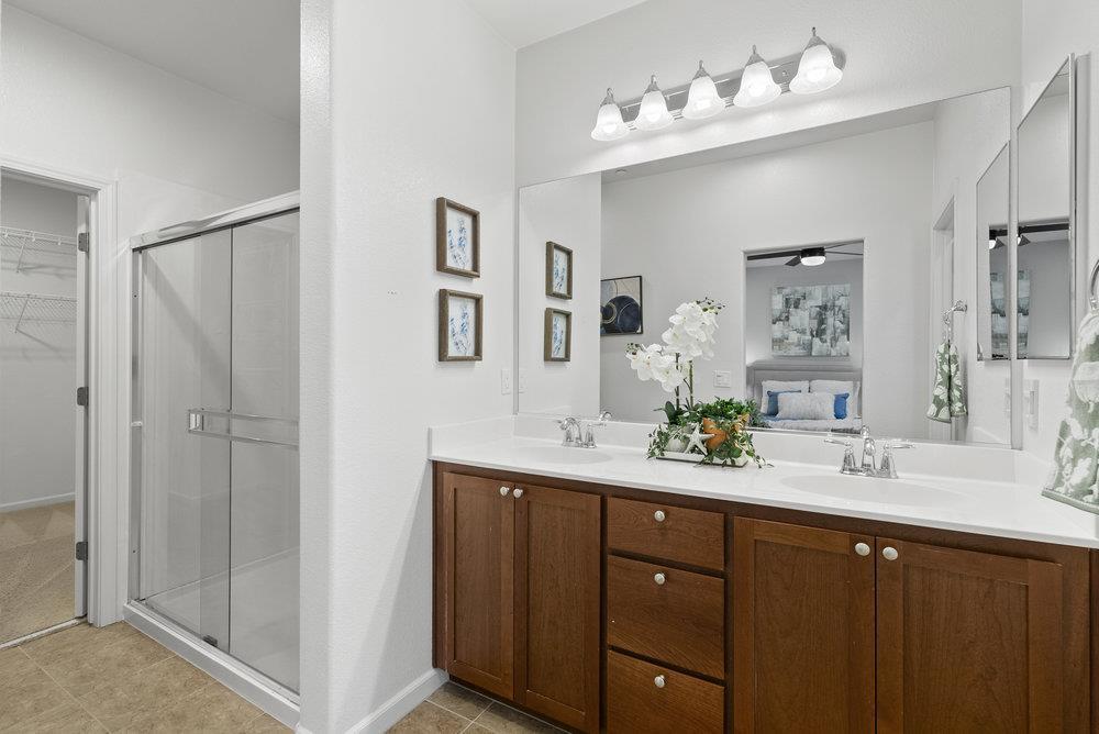 Detail Gallery Image 21 of 38 For 900 Old Oak Ln #3,  Hayward,  CA 94541 - 3 Beds | 2/1 Baths