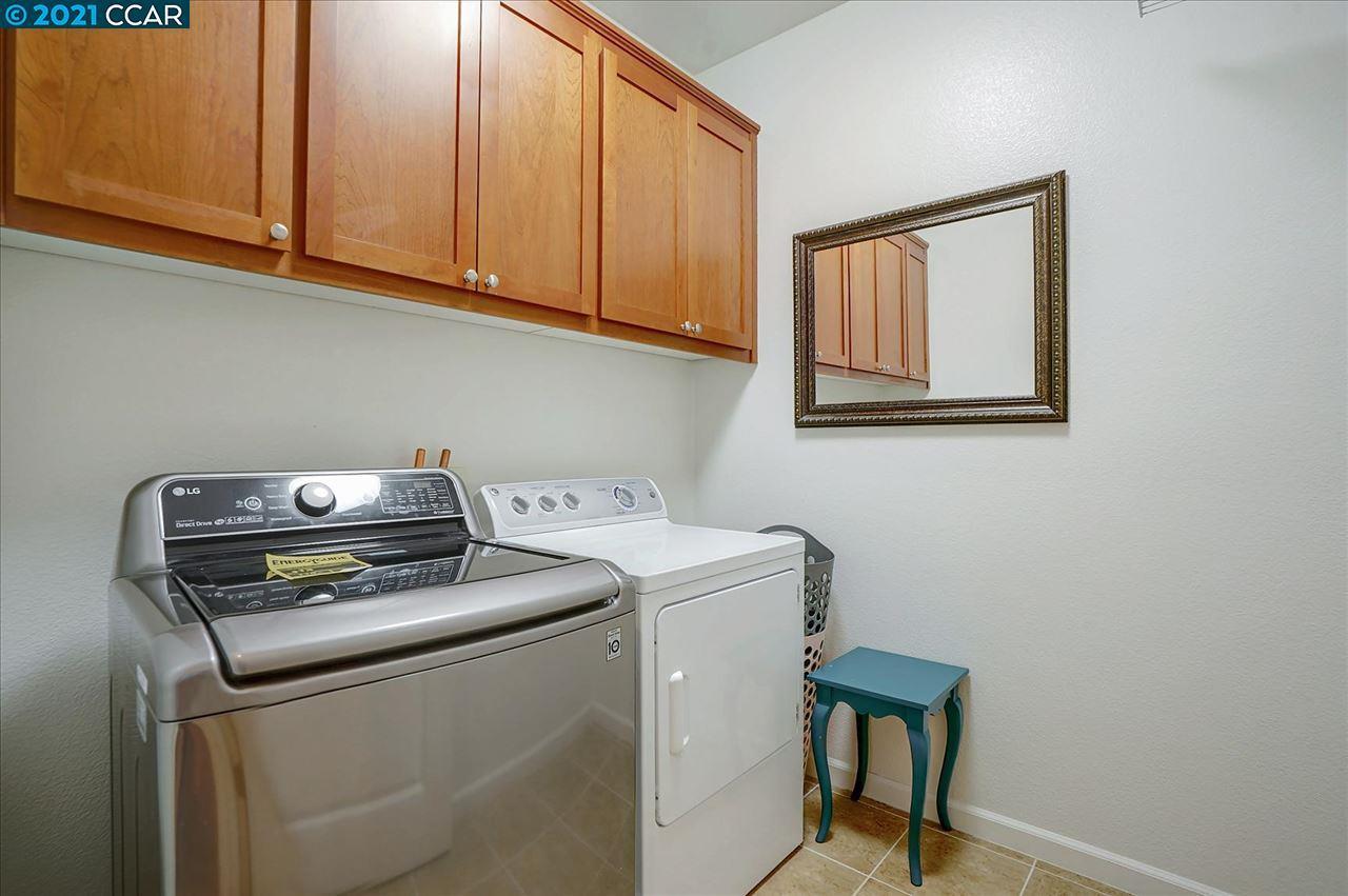 Detail Gallery Image 30 of 38 For 900 Old Oak Ln #3,  Hayward,  CA 94541 - 3 Beds | 2/1 Baths