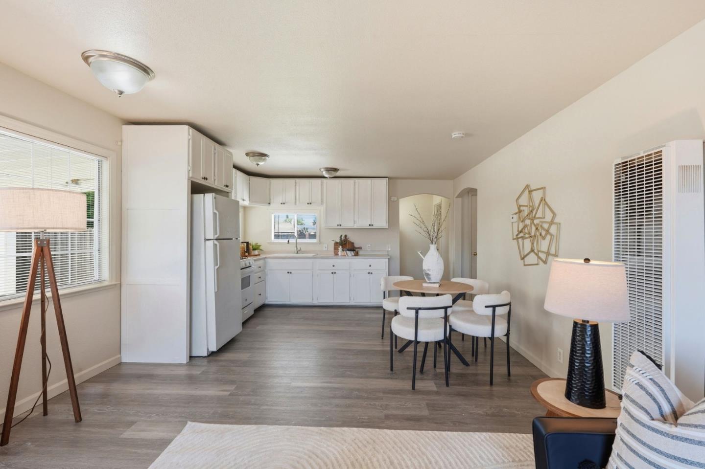 Detail Gallery Image 10 of 34 For 401 Bothun Rd, Turlock,  CA 95380 - 2 Beds | 2 Baths