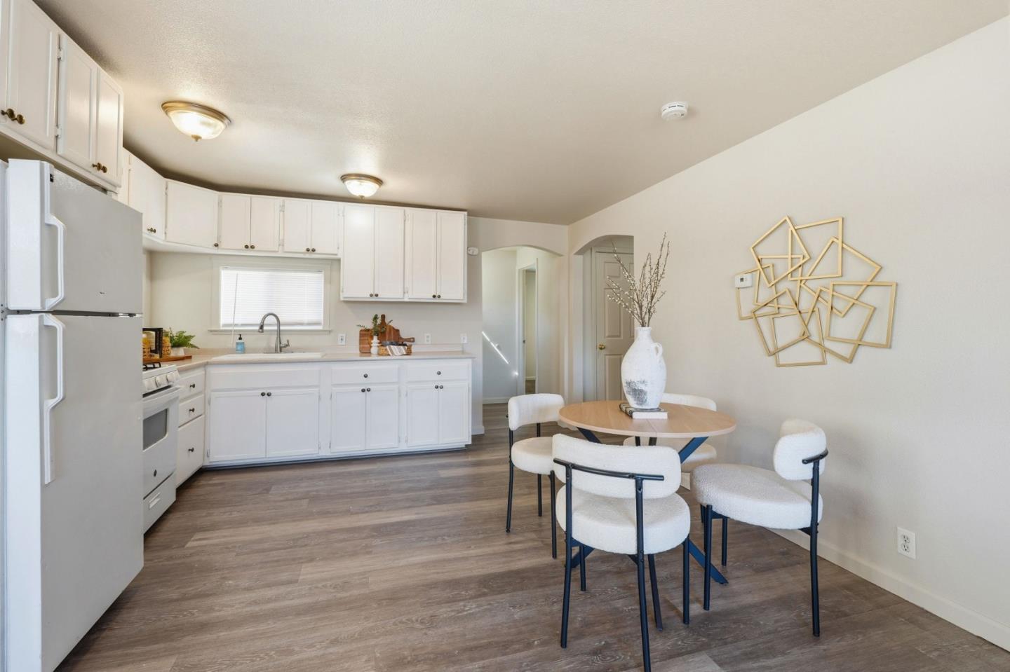 Detail Gallery Image 14 of 34 For 401 Bothun Rd, Turlock,  CA 95380 - 2 Beds | 2 Baths