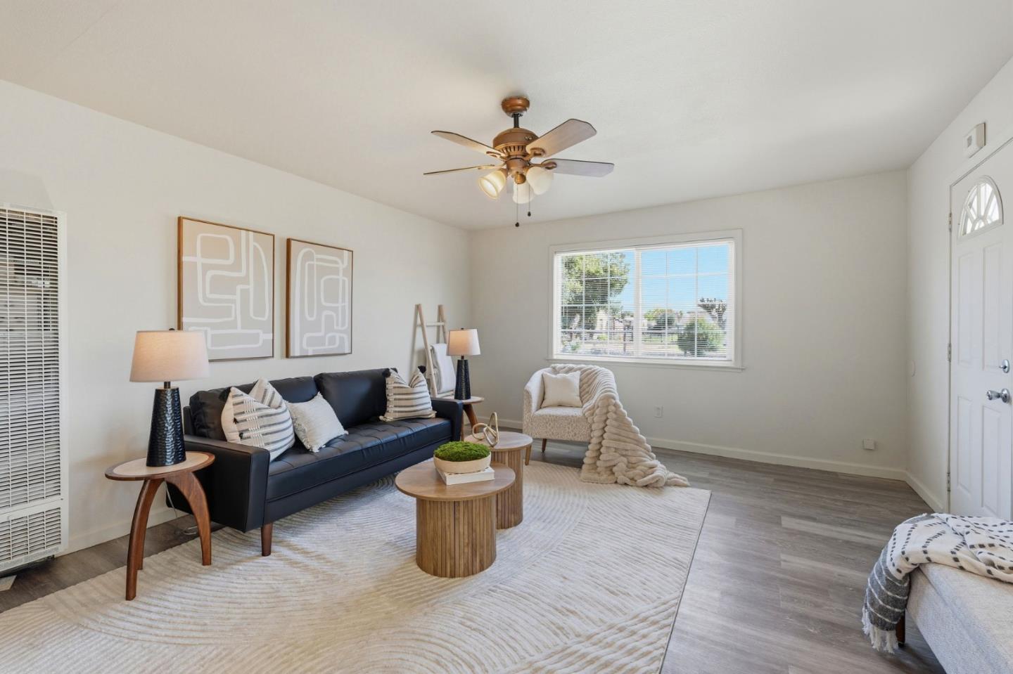 Detail Gallery Image 8 of 34 For 401 Bothun Rd, Turlock,  CA 95380 - 2 Beds | 2 Baths