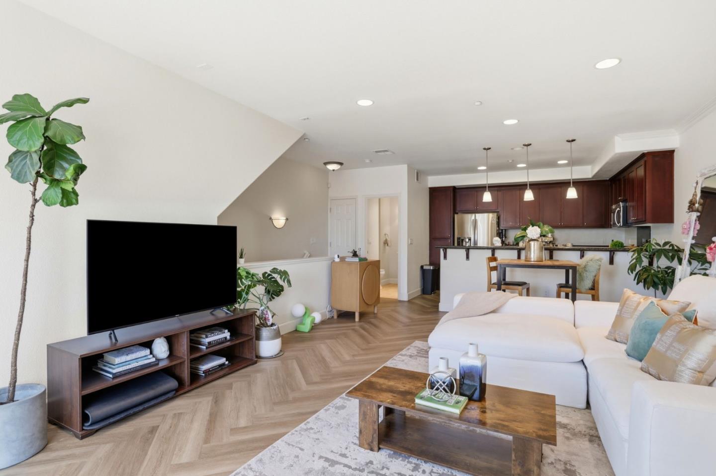 Photo #7: ML82039577 Listing: Photo #7