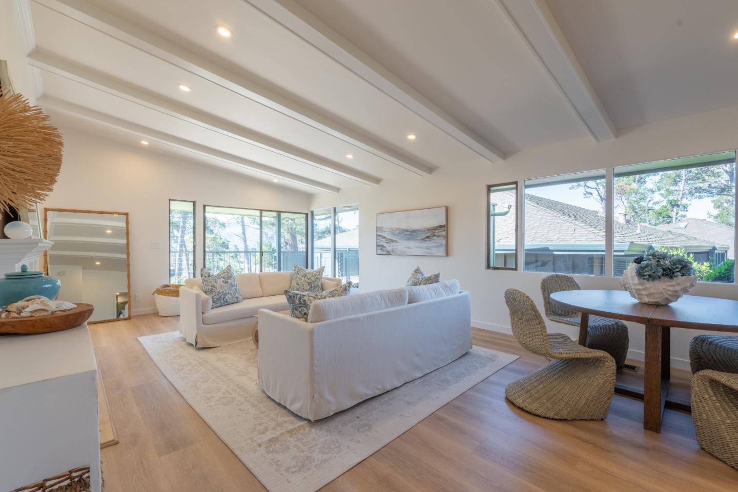 Detail Gallery Image 7 of 42 For 249 Del Mesa Carmel, Carmel,  CA 93923 - 2 Beds | 2 Baths