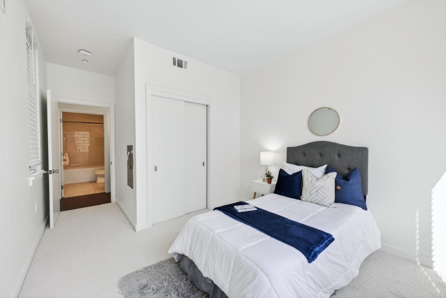 Detail Gallery Image 15 of 21 For 570 Innes Ave #204,  San Francisco,  CA 94124 - 2 Beds | 2 Baths