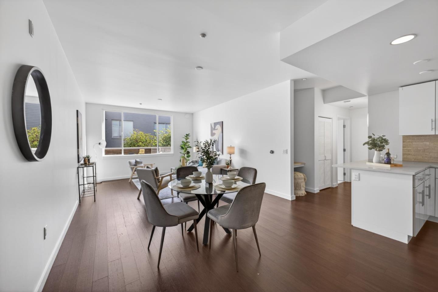 570 Innes Avenue UNIT 204, San Francisco, CA, 94124