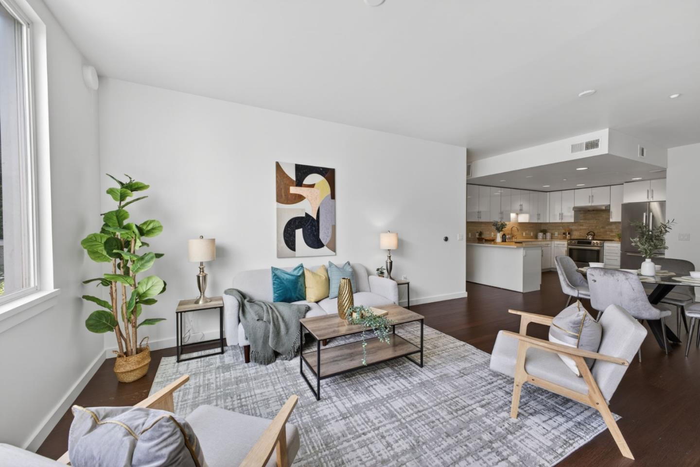 Detail Gallery Image 5 of 21 For 570 Innes Ave #204,  San Francisco,  CA 94124 - 2 Beds | 2 Baths