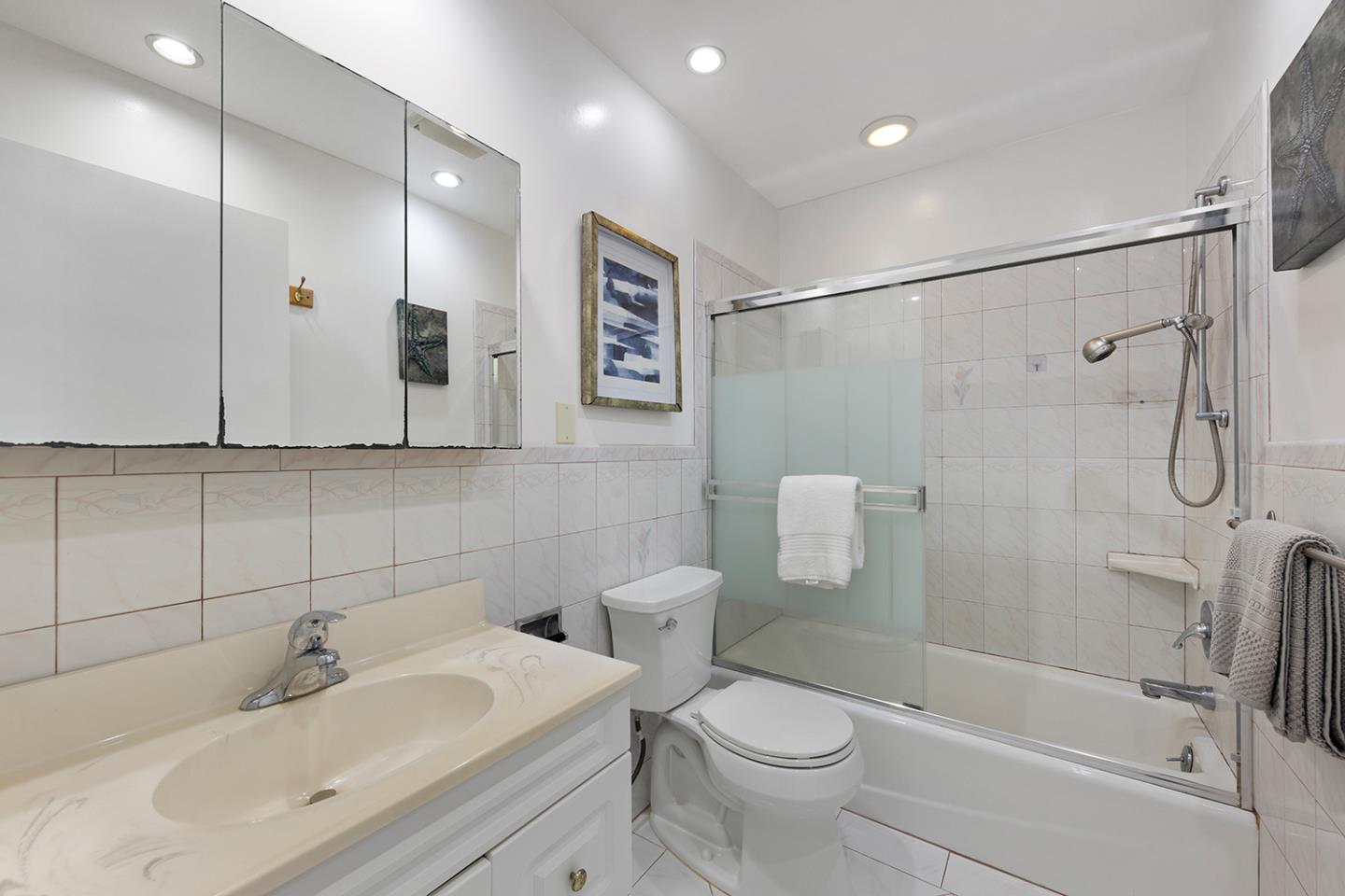 Detail Gallery Image 29 of 37 For 55 Westridge Ave, Daly City,  CA 94015 - 3 Beds | 2 Baths