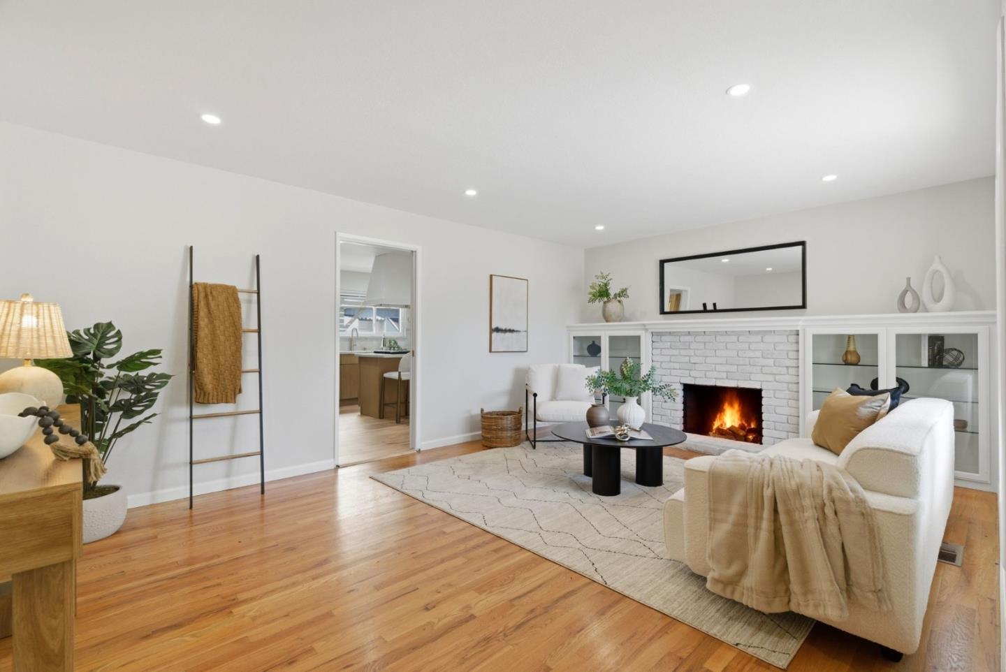 Detail Gallery Image 19 of 57 For 972 Emerald Way, San Jose,  CA 95117 - 3 Beds | 2 Baths