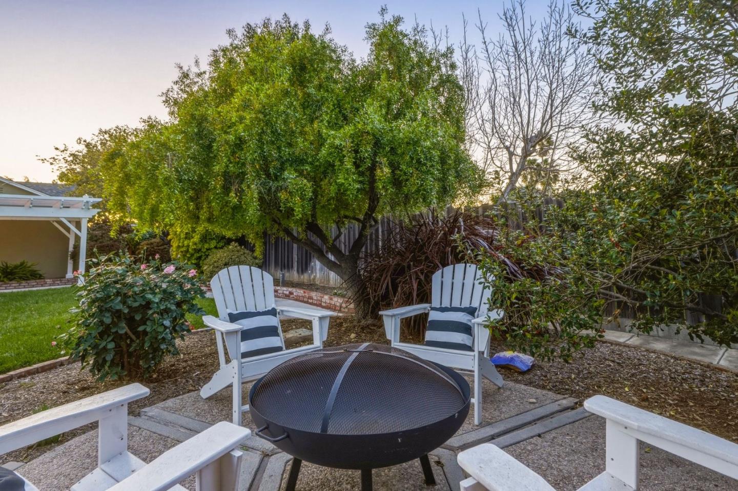 Detail Gallery Image 41 of 57 For 972 Emerald Way, San Jose,  CA 95117 - 3 Beds | 2 Baths