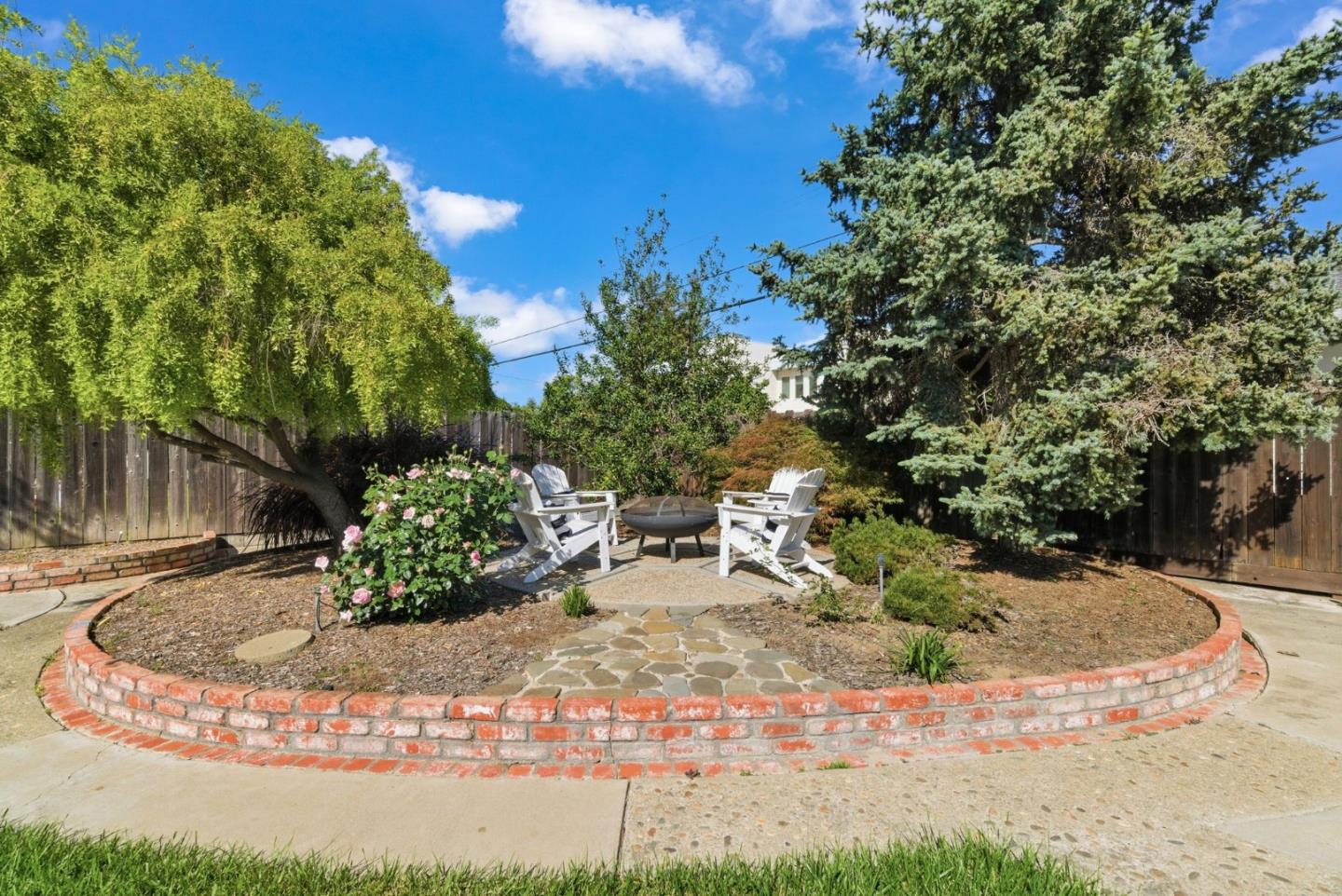 Detail Gallery Image 42 of 57 For 972 Emerald Way, San Jose,  CA 95117 - 3 Beds | 2 Baths