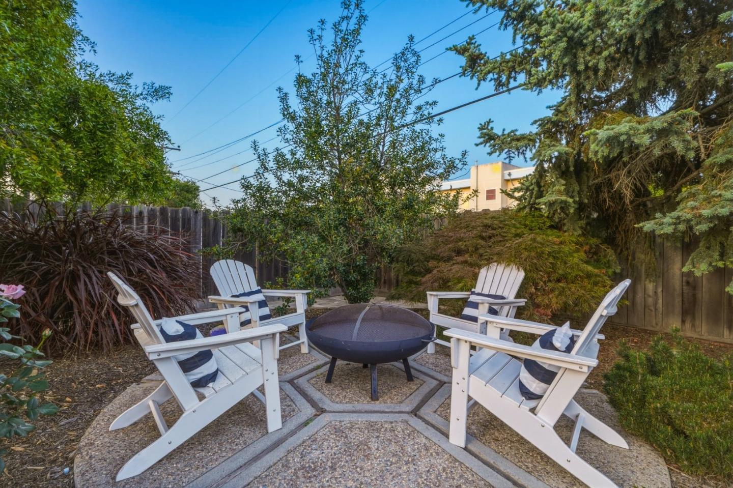 Detail Gallery Image 43 of 57 For 972 Emerald Way, San Jose,  CA 95117 - 3 Beds | 2 Baths