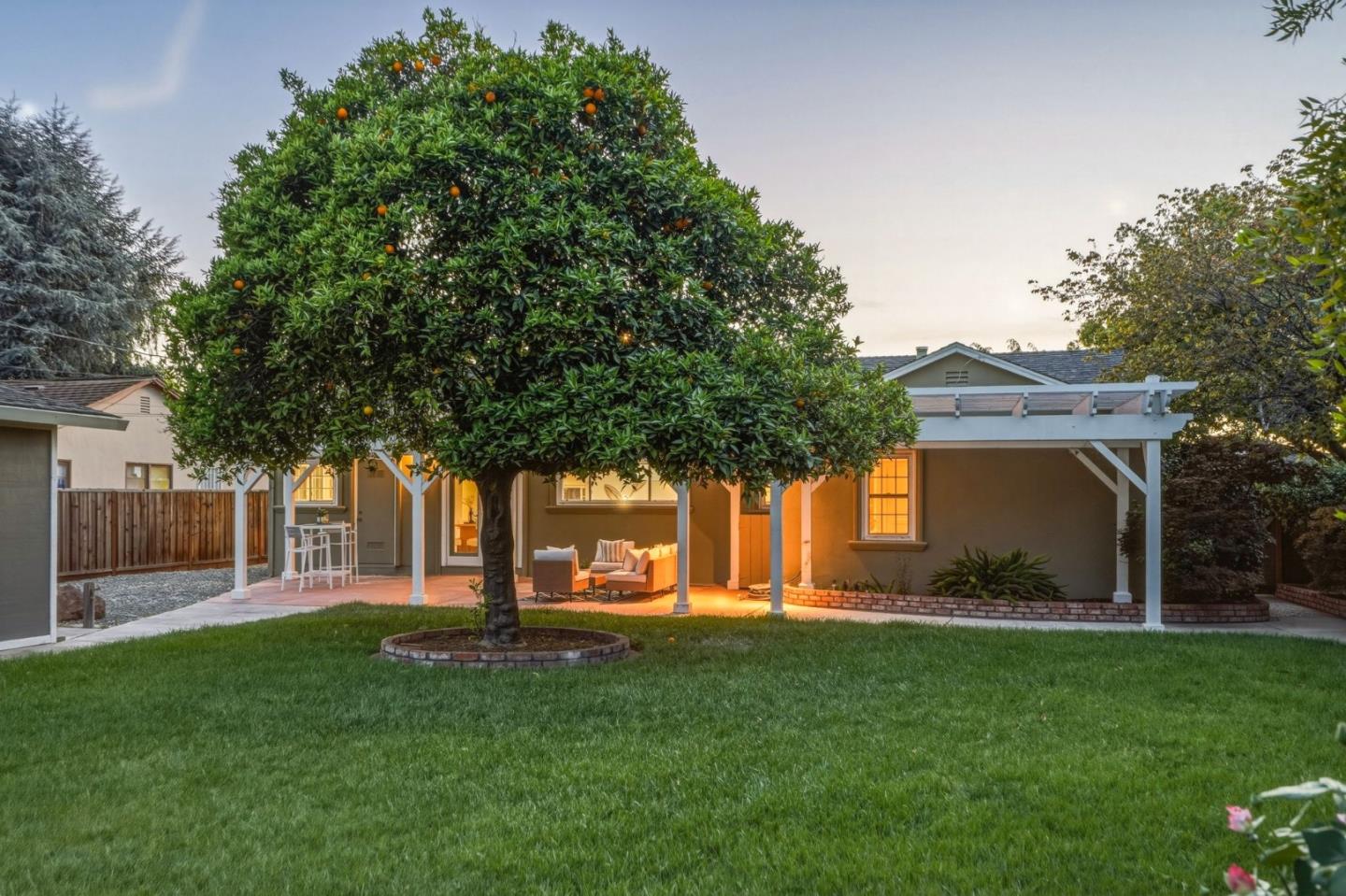 Detail Gallery Image 49 of 57 For 972 Emerald Way, San Jose,  CA 95117 - 3 Beds | 2 Baths