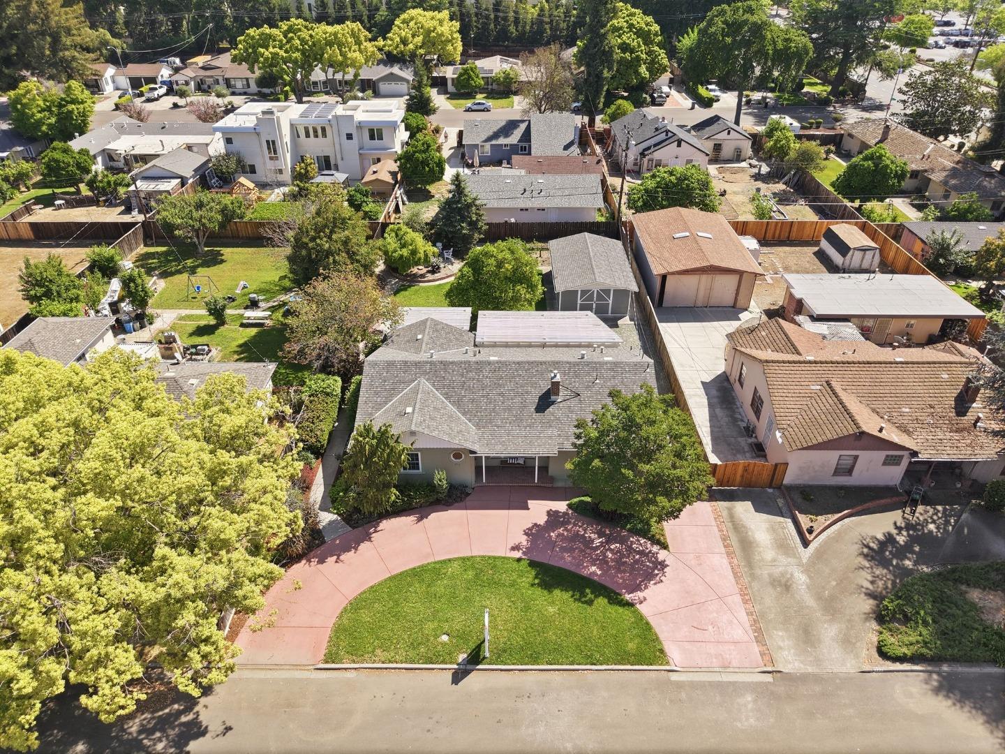 Detail Gallery Image 51 of 57 For 972 Emerald Way, San Jose,  CA 95117 - 3 Beds | 2 Baths
